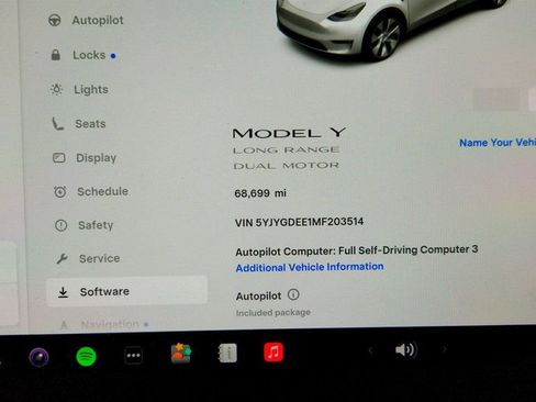 Used 2021 Tesla Model Y Long Range image 14