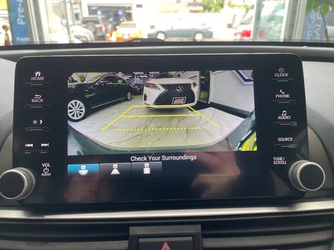 Used 2022 Honda Accord Sport image 15