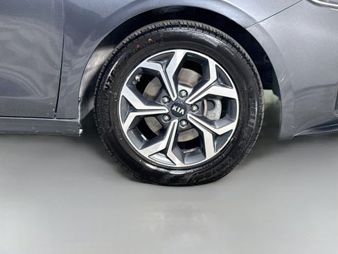 Used 2021 Kia Forte LXS FWD image 32