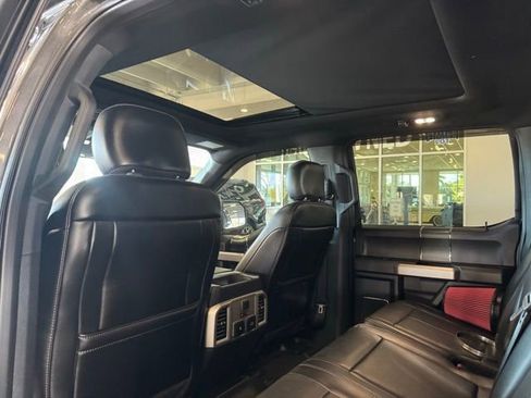 Used 2019 Ford F150 Lariat w/ Equipment Group 502A Luxury image 6