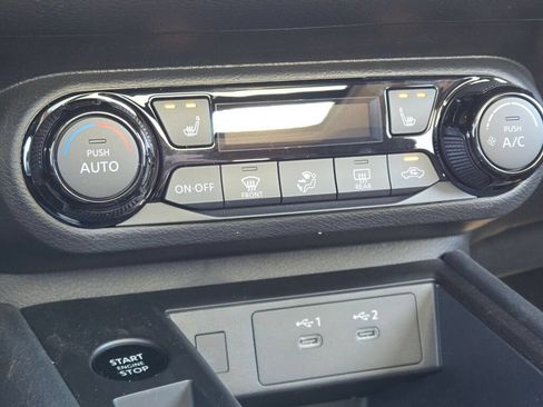 Used 2026 Nissan Kicks SV w/ Interior Electronics Package AWD/4WD image 25