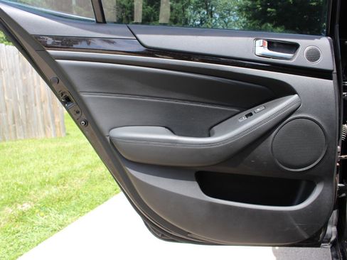 Used 2014 Kia Cadenza Premium w/ Technology Package FWD image 29