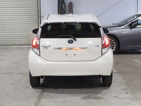 Used 2015 Toyota Prius C One image 6