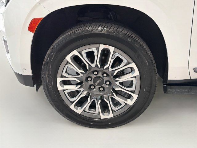 Used 2023 GMC Yukon Denali Ultimate AWD/4WD image 30