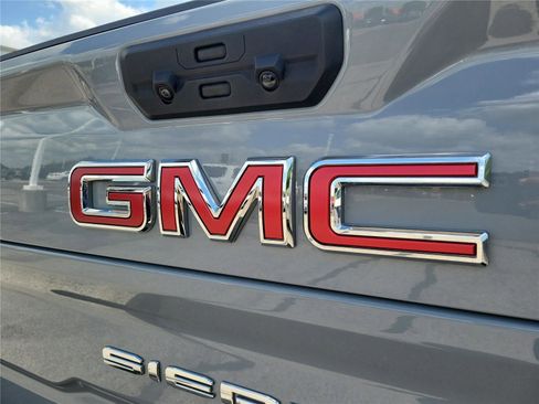 Used 2025 GMC Sierra 2500 AT4 w/ AT4 Premium Plus Package AWD/4WD image 7