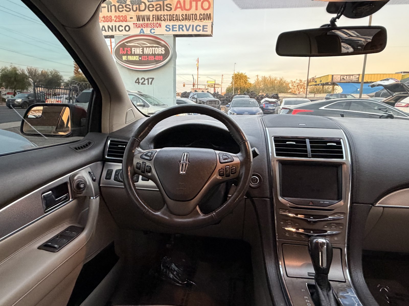 Used 2011 Lincoln MKX 2WD w/ 101A Rapid Spec Order Code image 17