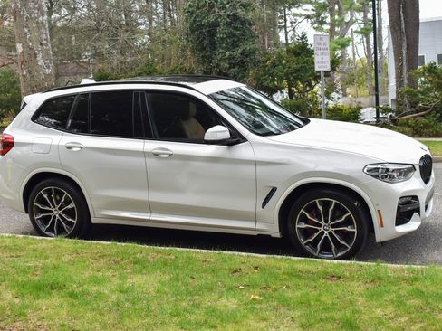 Used 2021 BMW X3 M40i w/ Executive Package image 11