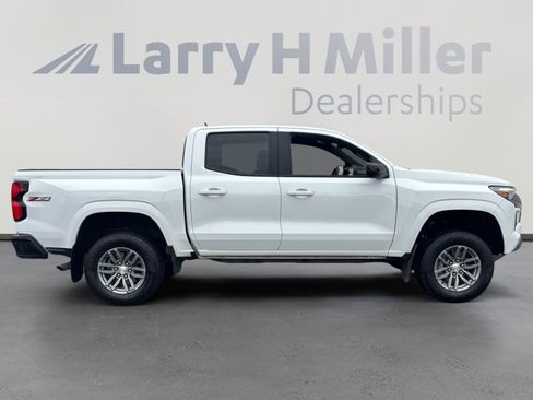 Used 2023 Chevrolet Colorado Z71 w/ Z71 Convenience Package 2 image 6