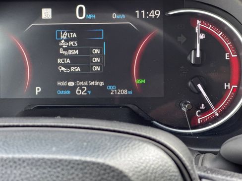 Used 2025 Toyota RAV4 XLE image 23