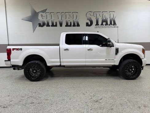 Used 2019 Ford F250 Platinum w/ Platinum Ultimate Package image 28