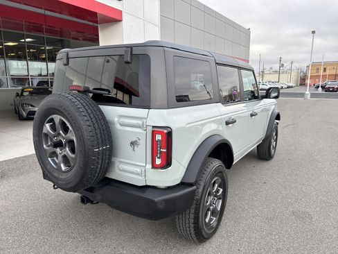 Used 2021 Ford Bronco Big Bend image 4