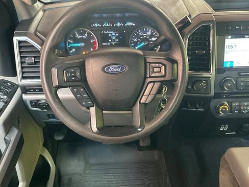 Used 2018 Ford F350 XLT w/ XLT Premium Package AWD/4WD image 18