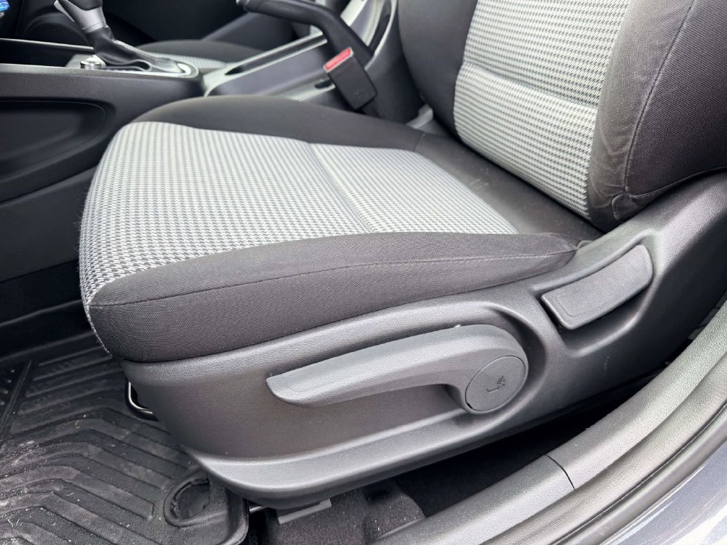 Used 2023 Hyundai Kona SE AWD/4WD image 18