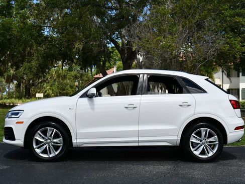 Used 2018 Audi Q3 2.0T Premium Plus w/ Premium Plus Package AWD/4WD image 26