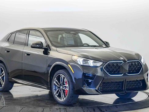 New 2026 BMW X2 xDrive28i w/ Technology Package AWD/4WD image 6