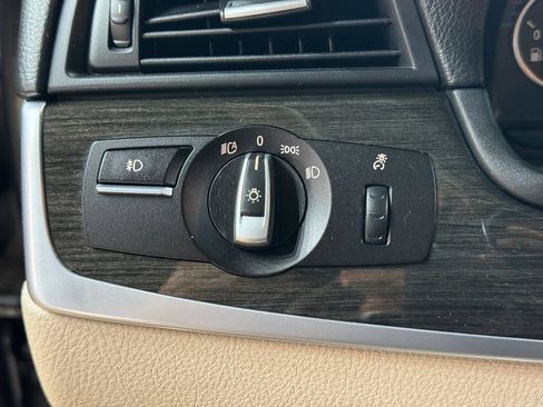Used 2011 BMW 528i Sedan RWD image 19