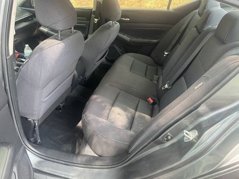Used 2020 Nissan Altima 2.5 S FWD image 23