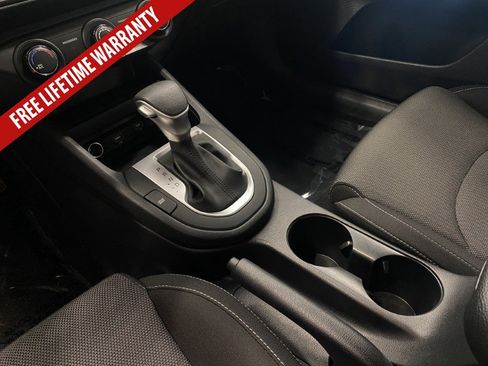 Used 2024 Kia Forte LXS FWD image 33