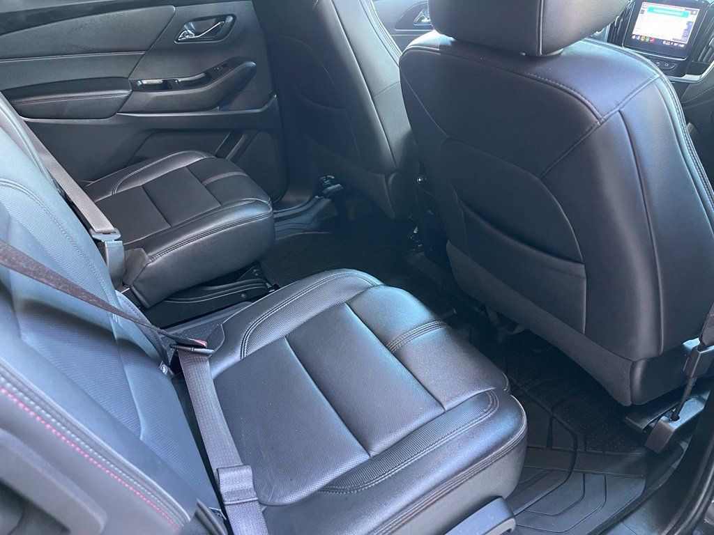 Used 2023 Chevrolet Traverse RS w/ LPO, Floor Liner Package AWD/4WD image 16