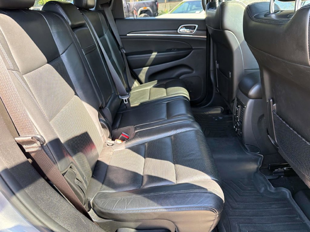 Used 2019 Jeep Grand Cherokee Limited w/ Luxury Group II AWD/4WD image 27