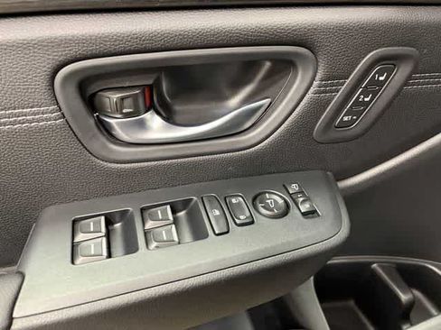 Used 2026 Honda Pilot Touring image 15