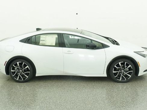 New 2026 Toyota Prius Plug-In Hybrid image 25