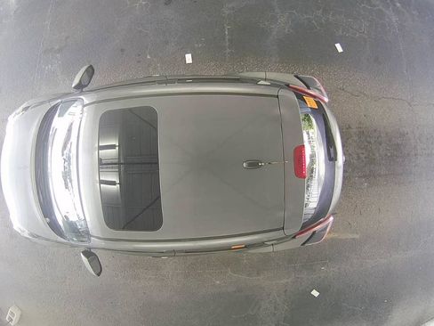 Used 2015 Nissan Juke SV w/ Technology Package FWD image 7