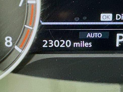 Used 2023 Nissan Rogue SV image 32