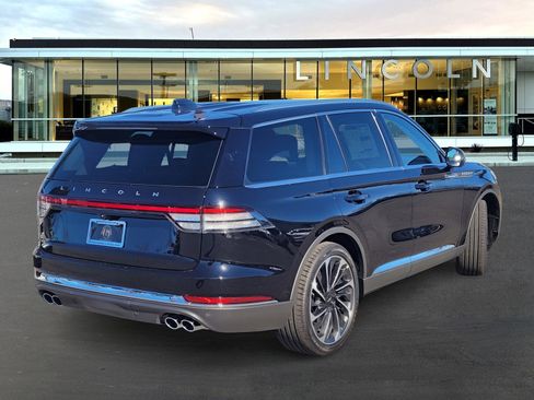 New 2025 Lincoln Aviator Reserve w/ Equipment Group 201A image 4