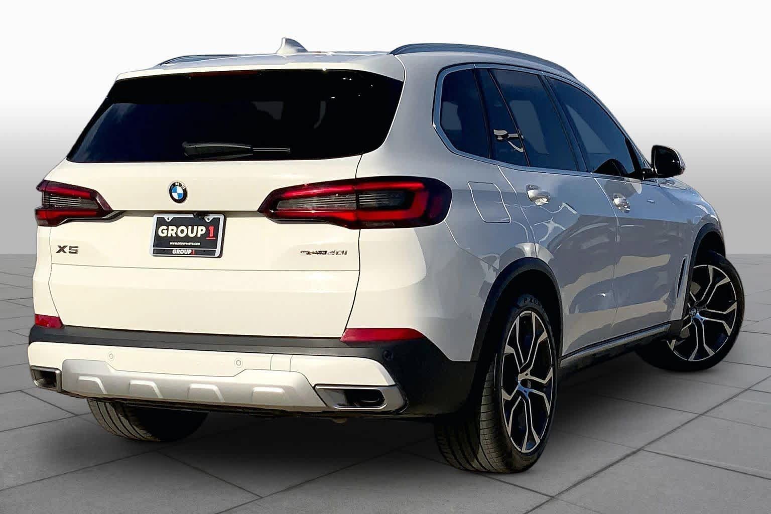 Used 2023 BMW X5 sDrive40i w/ Parking Assistance Package RWD image 13