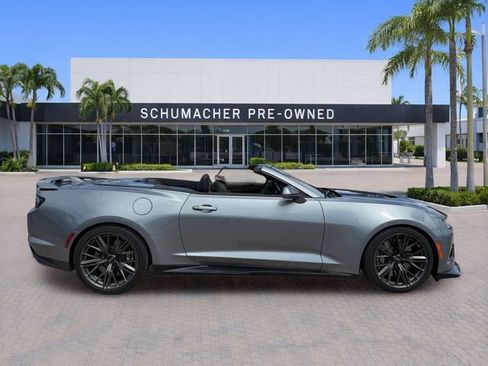 Used 2022 Chevrolet Camaro ZL1 RWD image 8
