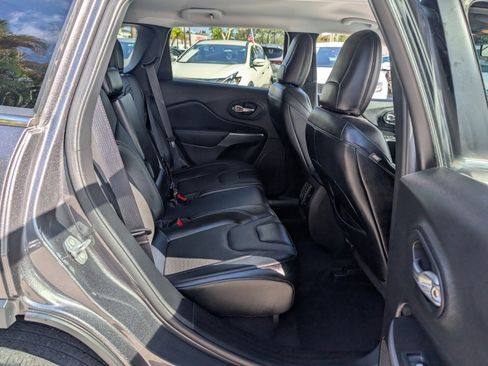 Used 2022 Jeep Cherokee Latitude Lux image 11