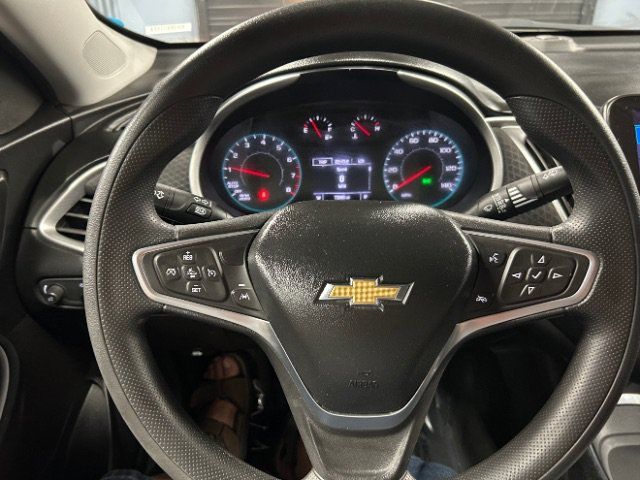 Used 2023 Chevrolet Malibu LT FWD image 6