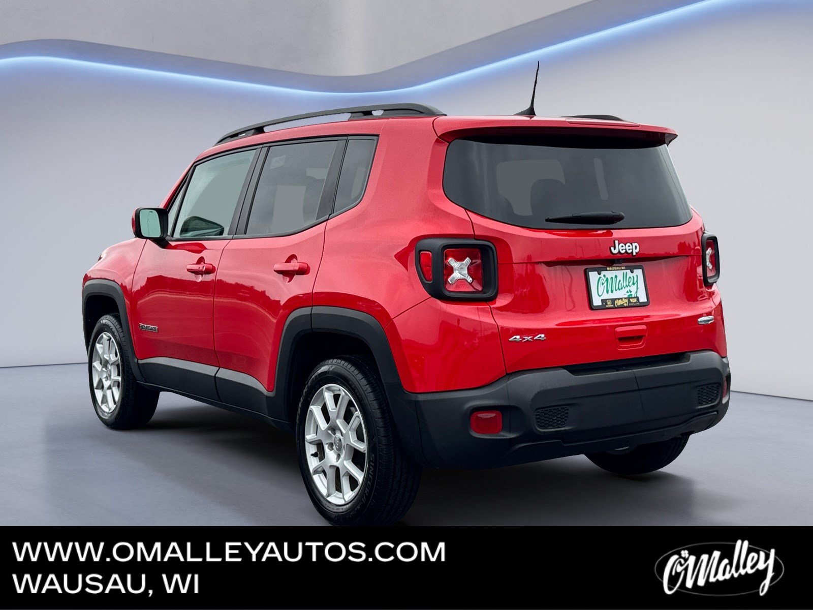 Used 2020 Jeep Renegade Latitude w/ Cold Weather Group AWD/4WD image 3