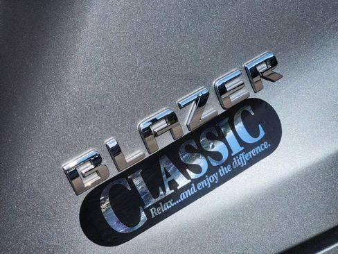 Used 2024 Chevrolet Blazer LT w/ Convenience Package FWD image 12