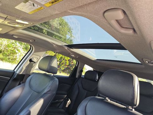 Used 2019 Hyundai Santa Fe Limited FWD image 24