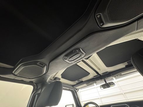 Used 2020 Jeep Gladiator Sport AWD/4WD image 39