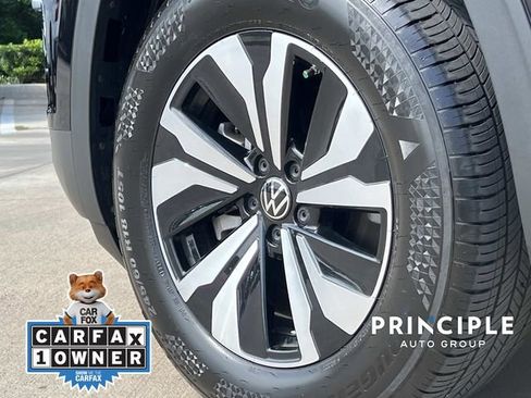 Used 2025 Volkswagen Atlas SE FWD image 7