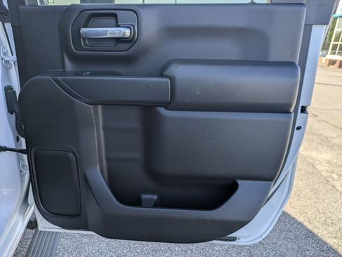 Used 2024 Chevrolet Silverado 3500 W/T image 30