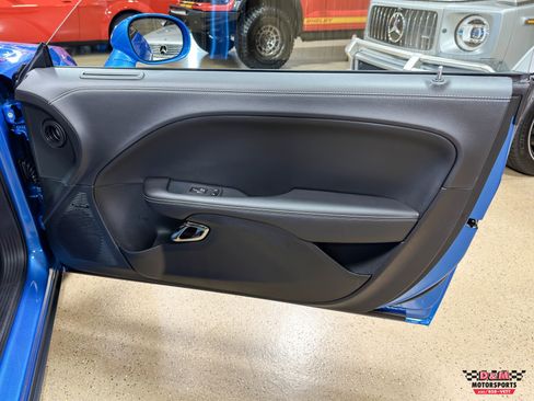 Used 2023 Dodge Challenger SRT Hellcat image 32