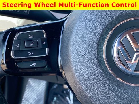 Used 2019 Volkswagen Beetle 2.0T Final Edition SEL FWD image 30