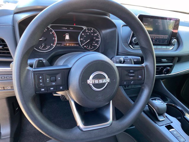 Used 2024 Nissan Rogue S FWD image 12