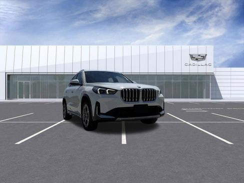 Used 2025 BMW X1 xDrive28i AWD/4WD image 8