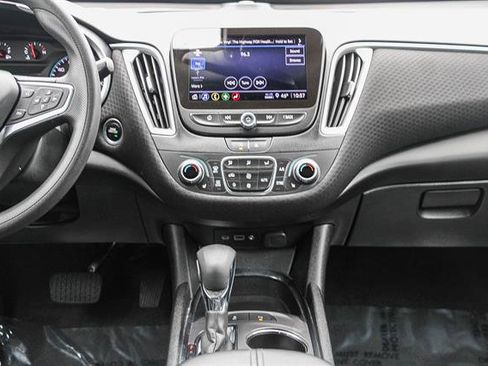 Used 2024 Chevrolet Malibu LT image 13