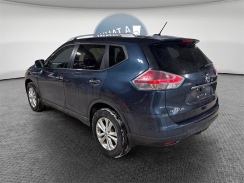 Used 2015 Nissan Rogue SV w/ SV Moonroof Package image 6