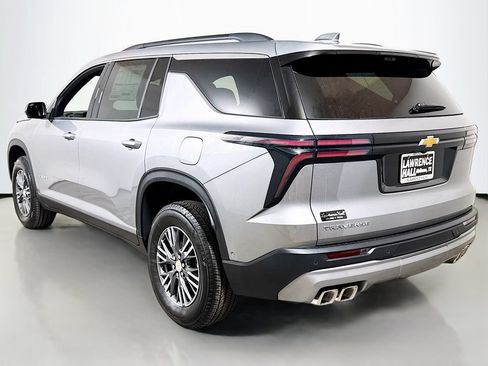New 2026 Chevrolet Traverse LT w/ Enhanced Driving Package FWD image 3