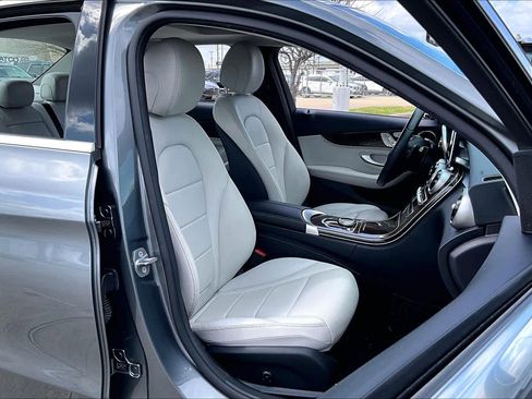 Used 2018 Mercedes-Benz C 300 Sedan image 8