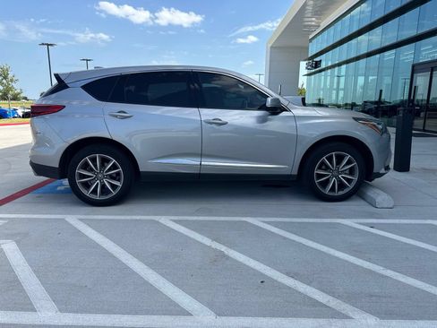 Used 2023 Acura RDX FWD w/ Technology Package image 4