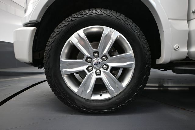 Used 2017 Ford F150 Platinum w/ Equipment Group 701A Luxury AWD/4WD image 12