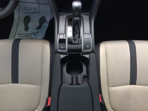 Used 2018 Honda Civic Sport image 18